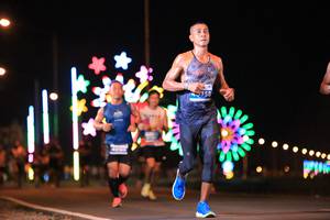 BIB: 358
                            <button type="button" onclick="openModal(14695009)" class="btn btn-primary btn-sm float-right btn-popup" data-toggle="modal" data-target=".modal-high-quality">
                        <i class="fas fa-shopping-cart"></i> Add to Cart
                    </button>
                                            <button type="button" onclick="isThisMe(14695009, true)" class="btn btn-success btn-sm float-right btn-popup btn-isme hidden" data-toggle="tooltip" data-placement="bottom" title="นี่คือรูปของคุณใช่ไหม คลิกที่นี่เพื่อเอาเข้าอัลบั้ม">
                        <i class="fas fa-plus"></i> Add to album
                    </button>
                    <button type="button" onclick="isThisMe(14695009, false)" class="btn btn-warning btn-sm float-right btn-popup btn-isnotme hidden">
                        <i class="fas fa-ban"></i> Remove from album
                    </button>