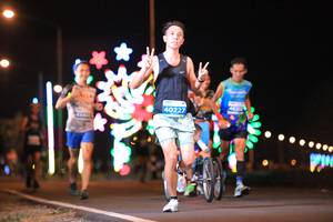 BIB: 449, 40227
                            <button type="button" onclick="openModal(14661816)" class="btn btn-primary btn-sm float-right btn-popup" data-toggle="modal" data-target=".modal-high-quality">
                        <i class="fas fa-shopping-cart"></i> Add to Cart
                    </button>
                                            <button type="button" onclick="isThisMe(14661816, true)" class="btn btn-success btn-sm float-right btn-popup btn-isme hidden" data-toggle="tooltip" data-placement="bottom" title="นี่คือรูปของคุณใช่ไหม คลิกที่นี่เพื่อเอาเข้าอัลบั้ม">
                        <i class="fas fa-plus"></i> Add to album
                    </button>
                    <button type="button" onclick="isThisMe(14661816, false)" class="btn btn-warning btn-sm float-right btn-popup btn-isnotme hidden">
                        <i class="fas fa-ban"></i> Remove from album
                    </button>