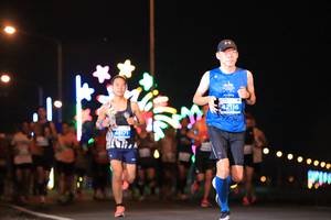 BIB: 2116
                            <button type="button" onclick="openModal(14609517)" class="btn btn-primary btn-sm float-right btn-popup" data-toggle="modal" data-target=".modal-high-quality">
                        <i class="fas fa-shopping-cart"></i> Add to Cart
                    </button>
                                            <button type="button" onclick="isThisMe(14609517, true)" class="btn btn-success btn-sm float-right btn-popup btn-isme hidden" data-toggle="tooltip" data-placement="bottom" title="นี่คือรูปของคุณใช่ไหม คลิกที่นี่เพื่อเอาเข้าอัลบั้ม">
                        <i class="fas fa-plus"></i> Add to album
                    </button>
                    <button type="button" onclick="isThisMe(14609517, false)" class="btn btn-warning btn-sm float-right btn-popup btn-isnotme hidden">
                        <i class="fas fa-ban"></i> Remove from album
                    </button>