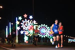 BIB: 41663
                            <button type="button" onclick="openModal(14595797)" class="btn btn-primary btn-sm float-right btn-popup" data-toggle="modal" data-target=".modal-high-quality">
                        <i class="fas fa-shopping-cart"></i> Add to Cart
                    </button>
                                            <button type="button" onclick="isThisMe(14595797, true)" class="btn btn-success btn-sm float-right btn-popup btn-isme hidden" data-toggle="tooltip" data-placement="bottom" title="นี่คือรูปของคุณใช่ไหม คลิกที่นี่เพื่อเอาเข้าอัลบั้ม">
                        <i class="fas fa-plus"></i> Add to album
                    </button>
                    <button type="button" onclick="isThisMe(14595797, false)" class="btn btn-warning btn-sm float-right btn-popup btn-isnotme hidden">
                        <i class="fas fa-ban"></i> Remove from album
                    </button>