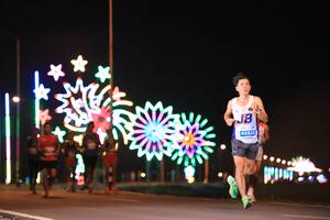 BIB: 45922
                            <button type="button" onclick="openModal(14583837)" class="btn btn-primary btn-sm float-right btn-popup" data-toggle="modal" data-target=".modal-high-quality">
                        <i class="fas fa-shopping-cart"></i> Add to Cart
                    </button>
                                            <button type="button" onclick="isThisMe(14583837, true)" class="btn btn-success btn-sm float-right btn-popup btn-isme hidden" data-toggle="tooltip" data-placement="bottom" title="นี่คือรูปของคุณใช่ไหม คลิกที่นี่เพื่อเอาเข้าอัลบั้ม">
                        <i class="fas fa-plus"></i> Add to album
                    </button>
                    <button type="button" onclick="isThisMe(14583837, false)" class="btn btn-warning btn-sm float-right btn-popup btn-isnotme hidden">
                        <i class="fas fa-ban"></i> Remove from album
                    </button>