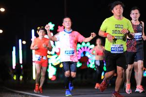 BIB: 0834, 46107, 40289
                            <button type="button" onclick="openModal(14694448)" class="btn btn-primary btn-sm float-right btn-popup" data-toggle="modal" data-target=".modal-high-quality">
                        <i class="fas fa-shopping-cart"></i> Add to Cart
                    </button>
                                            <button type="button" onclick="isThisMe(14694448, true)" class="btn btn-success btn-sm float-right btn-popup btn-isme hidden" data-toggle="tooltip" data-placement="bottom" title="นี่คือรูปของคุณใช่ไหม คลิกที่นี่เพื่อเอาเข้าอัลบั้ม">
                        <i class="fas fa-plus"></i> Add to album
                    </button>
                    <button type="button" onclick="isThisMe(14694448, false)" class="btn btn-warning btn-sm float-right btn-popup btn-isnotme hidden">
                        <i class="fas fa-ban"></i> Remove from album
                    </button>