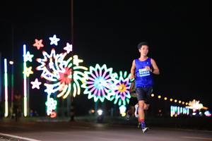 BIB: 2405
                            <button type="button" onclick="openModal(14581863)" class="btn btn-primary btn-sm float-right btn-popup" data-toggle="modal" data-target=".modal-high-quality">
                        <i class="fas fa-shopping-cart"></i> Add to Cart
                    </button>
                                            <button type="button" onclick="isThisMe(14581863, true)" class="btn btn-success btn-sm float-right btn-popup btn-isme hidden" data-toggle="tooltip" data-placement="bottom" title="นี่คือรูปของคุณใช่ไหม คลิกที่นี่เพื่อเอาเข้าอัลบั้ม">
                        <i class="fas fa-plus"></i> Add to album
                    </button>
                    <button type="button" onclick="isThisMe(14581863, false)" class="btn btn-warning btn-sm float-right btn-popup btn-isnotme hidden">
                        <i class="fas fa-ban"></i> Remove from album
                    </button>