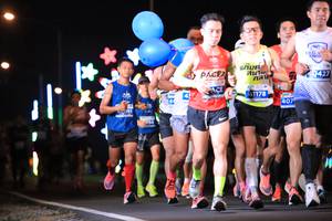 BIB: 427, 1178, 407
                            <button type="button" onclick="openModal(14652355)" class="btn btn-primary btn-sm float-right btn-popup" data-toggle="modal" data-target=".modal-high-quality">
                        <i class="fas fa-shopping-cart"></i> Add to Cart
                    </button>
                                            <button type="button" onclick="isThisMe(14652355, true)" class="btn btn-success btn-sm float-right btn-popup btn-isme hidden" data-toggle="tooltip" data-placement="bottom" title="นี่คือรูปของคุณใช่ไหม คลิกที่นี่เพื่อเอาเข้าอัลบั้ม">
                        <i class="fas fa-plus"></i> Add to album
                    </button>
                    <button type="button" onclick="isThisMe(14652355, false)" class="btn btn-warning btn-sm float-right btn-popup btn-isnotme hidden">
                        <i class="fas fa-ban"></i> Remove from album
                    </button>