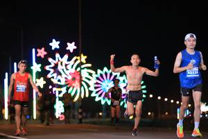 BIB: 45539, 46613
                            <button type="button" onclick="openModal(14623032)" class="btn btn-primary btn-sm float-right btn-popup" data-toggle="modal" data-target=".modal-high-quality">
                        <i class="fas fa-shopping-cart"></i> Add to Cart
                    </button>
                                            <button type="button" onclick="isThisMe(14623032, true)" class="btn btn-success btn-sm float-right btn-popup btn-isme hidden" data-toggle="tooltip" data-placement="bottom" title="นี่คือรูปของคุณใช่ไหม คลิกที่นี่เพื่อเอาเข้าอัลบั้ม">
                        <i class="fas fa-plus"></i> Add to album
                    </button>
                    <button type="button" onclick="isThisMe(14623032, false)" class="btn btn-warning btn-sm float-right btn-popup btn-isnotme hidden">
                        <i class="fas fa-ban"></i> Remove from album
                    </button>