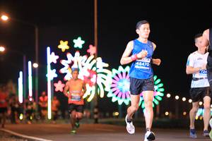 BIB: 45470
                            <button type="button" onclick="openModal(14607468)" class="btn btn-primary btn-sm float-right btn-popup" data-toggle="modal" data-target=".modal-high-quality">
                        <i class="fas fa-shopping-cart"></i> Add to Cart
                    </button>
                                            <button type="button" onclick="isThisMe(14607468, true)" class="btn btn-success btn-sm float-right btn-popup btn-isme hidden" data-toggle="tooltip" data-placement="bottom" title="นี่คือรูปของคุณใช่ไหม คลิกที่นี่เพื่อเอาเข้าอัลบั้ม">
                        <i class="fas fa-plus"></i> Add to album
                    </button>
                    <button type="button" onclick="isThisMe(14607468, false)" class="btn btn-warning btn-sm float-right btn-popup btn-isnotme hidden">
                        <i class="fas fa-ban"></i> Remove from album
                    </button>