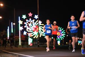 BIB: 7440, 4275
                            <button type="button" onclick="openModal(14676751)" class="btn btn-primary btn-sm float-right btn-popup" data-toggle="modal" data-target=".modal-high-quality">
                        <i class="fas fa-shopping-cart"></i> Add to Cart
                    </button>
                                            <button type="button" onclick="isThisMe(14676751, true)" class="btn btn-success btn-sm float-right btn-popup btn-isme hidden" data-toggle="tooltip" data-placement="bottom" title="นี่คือรูปของคุณใช่ไหม คลิกที่นี่เพื่อเอาเข้าอัลบั้ม">
                        <i class="fas fa-plus"></i> Add to album
                    </button>
                    <button type="button" onclick="isThisMe(14676751, false)" class="btn btn-warning btn-sm float-right btn-popup btn-isnotme hidden">
                        <i class="fas fa-ban"></i> Remove from album
                    </button>