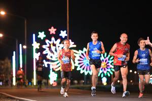 BIB: 42501, 0784, 977, 41084
                            <button type="button" onclick="openModal(14595096)" class="btn btn-primary btn-sm float-right btn-popup" data-toggle="modal" data-target=".modal-high-quality">
                        <i class="fas fa-shopping-cart"></i> Add to Cart
                    </button>
                                            <button type="button" onclick="isThisMe(14595096, true)" class="btn btn-success btn-sm float-right btn-popup btn-isme hidden" data-toggle="tooltip" data-placement="bottom" title="นี่คือรูปของคุณใช่ไหม คลิกที่นี่เพื่อเอาเข้าอัลบั้ม">
                        <i class="fas fa-plus"></i> Add to album
                    </button>
                    <button type="button" onclick="isThisMe(14595096, false)" class="btn btn-warning btn-sm float-right btn-popup btn-isnotme hidden">
                        <i class="fas fa-ban"></i> Remove from album
                    </button>