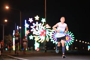 BIB: 4715
                            <button type="button" onclick="openModal(14587039)" class="btn btn-primary btn-sm float-right btn-popup" data-toggle="modal" data-target=".modal-high-quality">
                        <i class="fas fa-shopping-cart"></i> Add to Cart
                    </button>
                                            <button type="button" onclick="isThisMe(14587039, true)" class="btn btn-success btn-sm float-right btn-popup btn-isme hidden" data-toggle="tooltip" data-placement="bottom" title="นี่คือรูปของคุณใช่ไหม คลิกที่นี่เพื่อเอาเข้าอัลบั้ม">
                        <i class="fas fa-plus"></i> Add to album
                    </button>
                    <button type="button" onclick="isThisMe(14587039, false)" class="btn btn-warning btn-sm float-right btn-popup btn-isnotme hidden">
                        <i class="fas fa-ban"></i> Remove from album
                    </button>