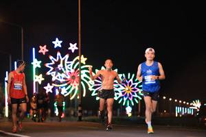 BIB: 4661
                            <button type="button" onclick="openModal(14622420)" class="btn btn-primary btn-sm float-right btn-popup" data-toggle="modal" data-target=".modal-high-quality">
                        <i class="fas fa-shopping-cart"></i> Add to Cart
                    </button>
                                            <button type="button" onclick="isThisMe(14622420, true)" class="btn btn-success btn-sm float-right btn-popup btn-isme hidden" data-toggle="tooltip" data-placement="bottom" title="นี่คือรูปของคุณใช่ไหม คลิกที่นี่เพื่อเอาเข้าอัลบั้ม">
                        <i class="fas fa-plus"></i> Add to album
                    </button>
                    <button type="button" onclick="isThisMe(14622420, false)" class="btn btn-warning btn-sm float-right btn-popup btn-isnotme hidden">
                        <i class="fas fa-ban"></i> Remove from album
                    </button>