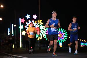 BIB: 8402
                            <button type="button" onclick="openModal(14693859)" class="btn btn-primary btn-sm float-right btn-popup" data-toggle="modal" data-target=".modal-high-quality">
                        <i class="fas fa-shopping-cart"></i> Add to Cart
                    </button>
                                            <button type="button" onclick="isThisMe(14693859, true)" class="btn btn-success btn-sm float-right btn-popup btn-isme hidden" data-toggle="tooltip" data-placement="bottom" title="นี่คือรูปของคุณใช่ไหม คลิกที่นี่เพื่อเอาเข้าอัลบั้ม">
                        <i class="fas fa-plus"></i> Add to album
                    </button>
                    <button type="button" onclick="isThisMe(14693859, false)" class="btn btn-warning btn-sm float-right btn-popup btn-isnotme hidden">
                        <i class="fas fa-ban"></i> Remove from album
                    </button>