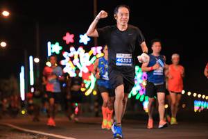 BIB: 46353, 4083
                            <button type="button" onclick="openModal(14641243)" class="btn btn-primary btn-sm float-right btn-popup" data-toggle="modal" data-target=".modal-high-quality">
                        <i class="fas fa-shopping-cart"></i> Add to Cart
                    </button>
                                            <button type="button" onclick="isThisMe(14641243, true)" class="btn btn-success btn-sm float-right btn-popup btn-isme hidden" data-toggle="tooltip" data-placement="bottom" title="นี่คือรูปของคุณใช่ไหม คลิกที่นี่เพื่อเอาเข้าอัลบั้ม">
                        <i class="fas fa-plus"></i> Add to album
                    </button>
                    <button type="button" onclick="isThisMe(14641243, false)" class="btn btn-warning btn-sm float-right btn-popup btn-isnotme hidden">
                        <i class="fas fa-ban"></i> Remove from album
                    </button>