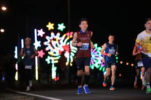 BIB: 2406, 407, 475
                            <button type="button" onclick="openModal(14678233)" class="btn btn-primary btn-sm float-right btn-popup" data-toggle="modal" data-target=".modal-high-quality">
                        <i class="fas fa-shopping-cart"></i> Add to Cart
                    </button>
                                            <button type="button" onclick="isThisMe(14678233, true)" class="btn btn-success btn-sm float-right btn-popup btn-isme hidden" data-toggle="tooltip" data-placement="bottom" title="นี่คือรูปของคุณใช่ไหม คลิกที่นี่เพื่อเอาเข้าอัลบั้ม">
                        <i class="fas fa-plus"></i> Add to album
                    </button>
                    <button type="button" onclick="isThisMe(14678233, false)" class="btn btn-warning btn-sm float-right btn-popup btn-isnotme hidden">
                        <i class="fas fa-ban"></i> Remove from album
                    </button>