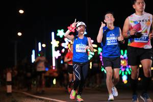 BIB: 117, 40867, 4295
                            <button type="button" onclick="openModal(14593561)" class="btn btn-primary btn-sm float-right btn-popup" data-toggle="modal" data-target=".modal-high-quality">
                        <i class="fas fa-shopping-cart"></i> Add to Cart
                    </button>
                                            <button type="button" onclick="isThisMe(14593561, true)" class="btn btn-success btn-sm float-right btn-popup btn-isme hidden" data-toggle="tooltip" data-placement="bottom" title="นี่คือรูปของคุณใช่ไหม คลิกที่นี่เพื่อเอาเข้าอัลบั้ม">
                        <i class="fas fa-plus"></i> Add to album
                    </button>
                    <button type="button" onclick="isThisMe(14593561, false)" class="btn btn-warning btn-sm float-right btn-popup btn-isnotme hidden">
                        <i class="fas fa-ban"></i> Remove from album
                    </button>