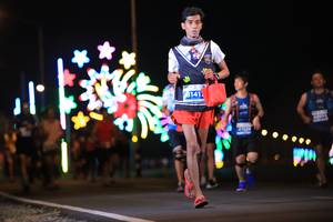 BIB: 3141, 41525
                            <button type="button" onclick="openModal(14666145)" class="btn btn-primary btn-sm float-right btn-popup" data-toggle="modal" data-target=".modal-high-quality">
                        <i class="fas fa-shopping-cart"></i> Add to Cart
                    </button>
                                            <button type="button" onclick="isThisMe(14666145, true)" class="btn btn-success btn-sm float-right btn-popup btn-isme hidden" data-toggle="tooltip" data-placement="bottom" title="นี่คือรูปของคุณใช่ไหม คลิกที่นี่เพื่อเอาเข้าอัลบั้ม">
                        <i class="fas fa-plus"></i> Add to album
                    </button>
                    <button type="button" onclick="isThisMe(14666145, false)" class="btn btn-warning btn-sm float-right btn-popup btn-isnotme hidden">
                        <i class="fas fa-ban"></i> Remove from album
                    </button>