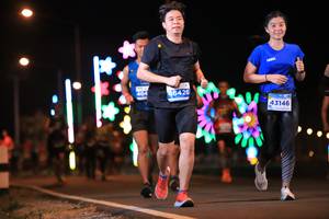 BIB: 404, 46426, 43146
                            <button type="button" onclick="openModal(14597945)" class="btn btn-primary btn-sm float-right btn-popup" data-toggle="modal" data-target=".modal-high-quality">
                        <i class="fas fa-shopping-cart"></i> Add to Cart
                    </button>
                                            <button type="button" onclick="isThisMe(14597945, true)" class="btn btn-success btn-sm float-right btn-popup btn-isme hidden" data-toggle="tooltip" data-placement="bottom" title="นี่คือรูปของคุณใช่ไหม คลิกที่นี่เพื่อเอาเข้าอัลบั้ม">
                        <i class="fas fa-plus"></i> Add to album
                    </button>
                    <button type="button" onclick="isThisMe(14597945, false)" class="btn btn-warning btn-sm float-right btn-popup btn-isnotme hidden">
                        <i class="fas fa-ban"></i> Remove from album
                    </button>