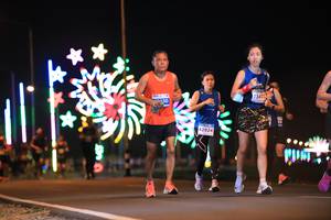 BIB: 73401, 42924
                            <button type="button" onclick="openModal(14652953)" class="btn btn-primary btn-sm float-right btn-popup" data-toggle="modal" data-target=".modal-high-quality">
                        <i class="fas fa-shopping-cart"></i> Add to Cart
                    </button>
                                            <button type="button" onclick="isThisMe(14652953, true)" class="btn btn-success btn-sm float-right btn-popup btn-isme hidden" data-toggle="tooltip" data-placement="bottom" title="นี่คือรูปของคุณใช่ไหม คลิกที่นี่เพื่อเอาเข้าอัลบั้ม">
                        <i class="fas fa-plus"></i> Add to album
                    </button>
                    <button type="button" onclick="isThisMe(14652953, false)" class="btn btn-warning btn-sm float-right btn-popup btn-isnotme hidden">
                        <i class="fas fa-ban"></i> Remove from album
                    </button>