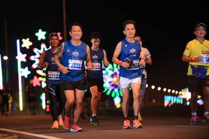 BIB: 0403, 2034, 46894
                            <button type="button" onclick="openModal(14698859)" class="btn btn-primary btn-sm float-right btn-popup" data-toggle="modal" data-target=".modal-high-quality">
                        <i class="fas fa-shopping-cart"></i> Add to Cart
                    </button>
                                            <button type="button" onclick="isThisMe(14698859, true)" class="btn btn-success btn-sm float-right btn-popup btn-isme hidden" data-toggle="tooltip" data-placement="bottom" title="นี่คือรูปของคุณใช่ไหม คลิกที่นี่เพื่อเอาเข้าอัลบั้ม">
                        <i class="fas fa-plus"></i> Add to album
                    </button>
                    <button type="button" onclick="isThisMe(14698859, false)" class="btn btn-warning btn-sm float-right btn-popup btn-isnotme hidden">
                        <i class="fas fa-ban"></i> Remove from album
                    </button>