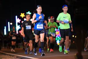 BIB: 46092, 42713, 4124
                            <button type="button" onclick="openModal(14601303)" class="btn btn-primary btn-sm float-right btn-popup" data-toggle="modal" data-target=".modal-high-quality">
                        <i class="fas fa-shopping-cart"></i> Add to Cart
                    </button>
                                            <button type="button" onclick="isThisMe(14601303, true)" class="btn btn-success btn-sm float-right btn-popup btn-isme hidden" data-toggle="tooltip" data-placement="bottom" title="นี่คือรูปของคุณใช่ไหม คลิกที่นี่เพื่อเอาเข้าอัลบั้ม">
                        <i class="fas fa-plus"></i> Add to album
                    </button>
                    <button type="button" onclick="isThisMe(14601303, false)" class="btn btn-warning btn-sm float-right btn-popup btn-isnotme hidden">
                        <i class="fas fa-ban"></i> Remove from album
                    </button>