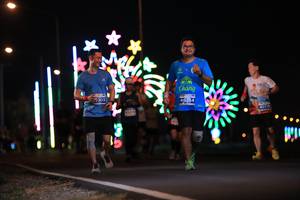 BIB: 0303, 46254, 2672
                            <button type="button" onclick="openModal(14636399)" class="btn btn-primary btn-sm float-right btn-popup" data-toggle="modal" data-target=".modal-high-quality">
                        <i class="fas fa-shopping-cart"></i> Add to Cart
                    </button>
                                            <button type="button" onclick="isThisMe(14636399, true)" class="btn btn-success btn-sm float-right btn-popup btn-isme hidden" data-toggle="tooltip" data-placement="bottom" title="นี่คือรูปของคุณใช่ไหม คลิกที่นี่เพื่อเอาเข้าอัลบั้ม">
                        <i class="fas fa-plus"></i> Add to album
                    </button>
                    <button type="button" onclick="isThisMe(14636399, false)" class="btn btn-warning btn-sm float-right btn-popup btn-isnotme hidden">
                        <i class="fas fa-ban"></i> Remove from album
                    </button>