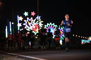 BIB: 0245
                            <button type="button" onclick="openModal(14639981)" class="btn btn-primary btn-sm float-right btn-popup" data-toggle="modal" data-target=".modal-high-quality">
                        <i class="fas fa-shopping-cart"></i> Add to Cart
                    </button>
                                            <button type="button" onclick="isThisMe(14639981, true)" class="btn btn-success btn-sm float-right btn-popup btn-isme hidden" data-toggle="tooltip" data-placement="bottom" title="นี่คือรูปของคุณใช่ไหม คลิกที่นี่เพื่อเอาเข้าอัลบั้ม">
                        <i class="fas fa-plus"></i> Add to album
                    </button>
                    <button type="button" onclick="isThisMe(14639981, false)" class="btn btn-warning btn-sm float-right btn-popup btn-isnotme hidden">
                        <i class="fas fa-ban"></i> Remove from album
                    </button>