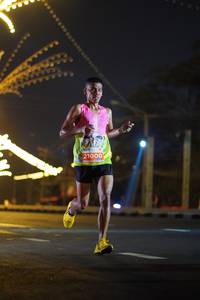 BIB: 21000
                            <button type="button" onclick="openModal(14281673)" class="btn btn-primary btn-sm float-right btn-popup" data-toggle="modal" data-target=".modal-high-quality">
                        <i class="fas fa-shopping-cart"></i> Add to Cart
                    </button>
                                            <button type="button" onclick="isThisMe(14281673, true)" class="btn btn-success btn-sm float-right btn-popup btn-isme hidden" data-toggle="tooltip" data-placement="bottom" title="นี่คือรูปของคุณใช่ไหม คลิกที่นี่เพื่อเอาเข้าอัลบั้ม">
                        <i class="fas fa-plus"></i> Add to album
                    </button>
                    <button type="button" onclick="isThisMe(14281673, false)" class="btn btn-warning btn-sm float-right btn-popup btn-isnotme hidden">
                        <i class="fas fa-ban"></i> Remove from album
                    </button>