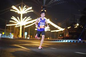 BIB: 2132
                            <button type="button" onclick="openModal(14277864)" class="btn btn-primary btn-sm float-right btn-popup" data-toggle="modal" data-target=".modal-high-quality">
                        <i class="fas fa-shopping-cart"></i> Add to Cart
                    </button>
                                            <button type="button" onclick="isThisMe(14277864, true)" class="btn btn-success btn-sm float-right btn-popup btn-isme hidden" data-toggle="tooltip" data-placement="bottom" title="นี่คือรูปของคุณใช่ไหม คลิกที่นี่เพื่อเอาเข้าอัลบั้ม">
                        <i class="fas fa-plus"></i> Add to album
                    </button>
                    <button type="button" onclick="isThisMe(14277864, false)" class="btn btn-warning btn-sm float-right btn-popup btn-isnotme hidden">
                        <i class="fas fa-ban"></i> Remove from album
                    </button>