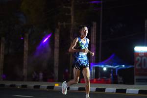 BIB: 4732
                            <button type="button" onclick="openModal(14260591)" class="btn btn-primary btn-sm float-right btn-popup" data-toggle="modal" data-target=".modal-high-quality">
                        <i class="fas fa-shopping-cart"></i> Add to Cart
                    </button>
                                            <button type="button" onclick="isThisMe(14260591, true)" class="btn btn-success btn-sm float-right btn-popup btn-isme hidden" data-toggle="tooltip" data-placement="bottom" title="นี่คือรูปของคุณใช่ไหม คลิกที่นี่เพื่อเอาเข้าอัลบั้ม">
                        <i class="fas fa-plus"></i> Add to album
                    </button>
                    <button type="button" onclick="isThisMe(14260591, false)" class="btn btn-warning btn-sm float-right btn-popup btn-isnotme hidden">
                        <i class="fas fa-ban"></i> Remove from album
                    </button>