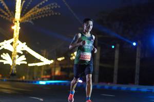 BIB: 26209
                            <button type="button" onclick="openModal(14289154)" class="btn btn-primary btn-sm float-right btn-popup" data-toggle="modal" data-target=".modal-high-quality">
                        <i class="fas fa-shopping-cart"></i> Add to Cart
                    </button>
                                            <button type="button" onclick="isThisMe(14289154, true)" class="btn btn-success btn-sm float-right btn-popup btn-isme hidden" data-toggle="tooltip" data-placement="bottom" title="นี่คือรูปของคุณใช่ไหม คลิกที่นี่เพื่อเอาเข้าอัลบั้ม">
                        <i class="fas fa-plus"></i> Add to album
                    </button>
                    <button type="button" onclick="isThisMe(14289154, false)" class="btn btn-warning btn-sm float-right btn-popup btn-isnotme hidden">
                        <i class="fas fa-ban"></i> Remove from album
                    </button>