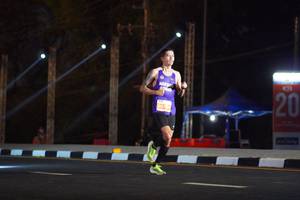 BIB: 207
                            <button type="button" onclick="openModal(14267402)" class="btn btn-primary btn-sm float-right btn-popup" data-toggle="modal" data-target=".modal-high-quality">
                        <i class="fas fa-shopping-cart"></i> Add to Cart
                    </button>
                                            <button type="button" onclick="isThisMe(14267402, true)" class="btn btn-success btn-sm float-right btn-popup btn-isme hidden" data-toggle="tooltip" data-placement="bottom" title="นี่คือรูปของคุณใช่ไหม คลิกที่นี่เพื่อเอาเข้าอัลบั้ม">
                        <i class="fas fa-plus"></i> Add to album
                    </button>
                    <button type="button" onclick="isThisMe(14267402, false)" class="btn btn-warning btn-sm float-right btn-popup btn-isnotme hidden">
                        <i class="fas fa-ban"></i> Remove from album
                    </button>