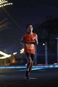 BIB: 22022
                            <button type="button" onclick="openModal(14278613)" class="btn btn-primary btn-sm float-right btn-popup" data-toggle="modal" data-target=".modal-high-quality">
                        <i class="fas fa-shopping-cart"></i> Add to Cart
                    </button>
                                            <button type="button" onclick="isThisMe(14278613, true)" class="btn btn-success btn-sm float-right btn-popup btn-isme hidden" data-toggle="tooltip" data-placement="bottom" title="นี่คือรูปของคุณใช่ไหม คลิกที่นี่เพื่อเอาเข้าอัลบั้ม">
                        <i class="fas fa-plus"></i> Add to album
                    </button>
                    <button type="button" onclick="isThisMe(14278613, false)" class="btn btn-warning btn-sm float-right btn-popup btn-isnotme hidden">
                        <i class="fas fa-ban"></i> Remove from album
                    </button>