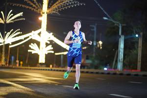 BIB: 40442
                            <button type="button" onclick="openModal(14269589)" class="btn btn-primary btn-sm float-right btn-popup" data-toggle="modal" data-target=".modal-high-quality">
                        <i class="fas fa-shopping-cart"></i> Add to Cart
                    </button>
                                            <button type="button" onclick="isThisMe(14269589, true)" class="btn btn-success btn-sm float-right btn-popup btn-isme hidden" data-toggle="tooltip" data-placement="bottom" title="นี่คือรูปของคุณใช่ไหม คลิกที่นี่เพื่อเอาเข้าอัลบั้ม">
                        <i class="fas fa-plus"></i> Add to album
                    </button>
                    <button type="button" onclick="isThisMe(14269589, false)" class="btn btn-warning btn-sm float-right btn-popup btn-isnotme hidden">
                        <i class="fas fa-ban"></i> Remove from album
                    </button>