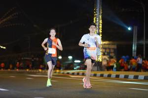 BIB: 25113
                            <button type="button" onclick="openModal(14380149)" class="btn btn-primary btn-sm float-right btn-popup" data-toggle="modal" data-target=".modal-high-quality">
                        <i class="fas fa-shopping-cart"></i> Add to Cart
                    </button>
                                            <button type="button" onclick="isThisMe(14380149, true)" class="btn btn-success btn-sm float-right btn-popup btn-isme hidden" data-toggle="tooltip" data-placement="bottom" title="นี่คือรูปของคุณใช่ไหม คลิกที่นี่เพื่อเอาเข้าอัลบั้ม">
                        <i class="fas fa-plus"></i> Add to album
                    </button>
                    <button type="button" onclick="isThisMe(14380149, false)" class="btn btn-warning btn-sm float-right btn-popup btn-isnotme hidden">
                        <i class="fas fa-ban"></i> Remove from album
                    </button>