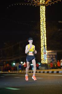 BIB: 220
                            <button type="button" onclick="openModal(14355262)" class="btn btn-primary btn-sm float-right btn-popup" data-toggle="modal" data-target=".modal-high-quality">
                        <i class="fas fa-shopping-cart"></i> Add to Cart
                    </button>
                                            <button type="button" onclick="isThisMe(14355262, true)" class="btn btn-success btn-sm float-right btn-popup btn-isme hidden" data-toggle="tooltip" data-placement="bottom" title="นี่คือรูปของคุณใช่ไหม คลิกที่นี่เพื่อเอาเข้าอัลบั้ม">
                        <i class="fas fa-plus"></i> Add to album
                    </button>
                    <button type="button" onclick="isThisMe(14355262, false)" class="btn btn-warning btn-sm float-right btn-popup btn-isnotme hidden">
                        <i class="fas fa-ban"></i> Remove from album
                    </button>