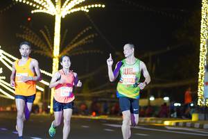 BIB: 26392
                            <button type="button" onclick="openModal(14359353)" class="btn btn-primary btn-sm float-right btn-popup" data-toggle="modal" data-target=".modal-high-quality">
                        <i class="fas fa-shopping-cart"></i> Add to Cart
                    </button>
                                            <button type="button" onclick="isThisMe(14359353, true)" class="btn btn-success btn-sm float-right btn-popup btn-isme hidden" data-toggle="tooltip" data-placement="bottom" title="นี่คือรูปของคุณใช่ไหม คลิกที่นี่เพื่อเอาเข้าอัลบั้ม">
                        <i class="fas fa-plus"></i> Add to album
                    </button>
                    <button type="button" onclick="isThisMe(14359353, false)" class="btn btn-warning btn-sm float-right btn-popup btn-isnotme hidden">
                        <i class="fas fa-ban"></i> Remove from album
                    </button>