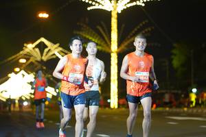 BIB: 0842
                            <button type="button" onclick="openModal(14397283)" class="btn btn-primary btn-sm float-right btn-popup" data-toggle="modal" data-target=".modal-high-quality">
                        <i class="fas fa-shopping-cart"></i> Add to Cart
                    </button>
                                            <button type="button" onclick="isThisMe(14397283, true)" class="btn btn-success btn-sm float-right btn-popup btn-isme hidden" data-toggle="tooltip" data-placement="bottom" title="นี่คือรูปของคุณใช่ไหม คลิกที่นี่เพื่อเอาเข้าอัลบั้ม">
                        <i class="fas fa-plus"></i> Add to album
                    </button>
                    <button type="button" onclick="isThisMe(14397283, false)" class="btn btn-warning btn-sm float-right btn-popup btn-isnotme hidden">
                        <i class="fas fa-ban"></i> Remove from album
                    </button>