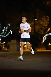 BIB: 100
                            <button type="button" onclick="openModal(14041944)" class="btn btn-primary btn-sm float-right btn-popup" data-toggle="modal" data-target=".modal-high-quality">
                        <i class="fas fa-shopping-cart"></i> Add to Cart
                    </button>
                                            <button type="button" onclick="isThisMe(14041944, true)" class="btn btn-success btn-sm float-right btn-popup btn-isme hidden" data-toggle="tooltip" data-placement="bottom" title="นี่คือรูปของคุณใช่ไหม คลิกที่นี่เพื่อเอาเข้าอัลบั้ม">
                        <i class="fas fa-plus"></i> Add to album
                    </button>
                    <button type="button" onclick="isThisMe(14041944, false)" class="btn btn-warning btn-sm float-right btn-popup btn-isnotme hidden">
                        <i class="fas fa-ban"></i> Remove from album
                    </button>