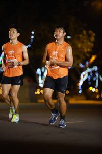 BIB: 206
                            <button type="button" onclick="openModal(14377655)" class="btn btn-primary btn-sm float-right btn-popup" data-toggle="modal" data-target=".modal-high-quality">
                        <i class="fas fa-shopping-cart"></i> Add to Cart
                    </button>
                                            <button type="button" onclick="isThisMe(14377655, true)" class="btn btn-success btn-sm float-right btn-popup btn-isme hidden" data-toggle="tooltip" data-placement="bottom" title="นี่คือรูปของคุณใช่ไหม คลิกที่นี่เพื่อเอาเข้าอัลบั้ม">
                        <i class="fas fa-plus"></i> Add to album
                    </button>
                    <button type="button" onclick="isThisMe(14377655, false)" class="btn btn-warning btn-sm float-right btn-popup btn-isnotme hidden">
                        <i class="fas fa-ban"></i> Remove from album
                    </button>