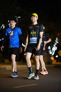 BIB: 42155, 40743
                            <button type="button" onclick="openModal(14926515)" class="btn btn-primary btn-sm float-right btn-popup" data-toggle="modal" data-target=".modal-high-quality">
                        <i class="fas fa-shopping-cart"></i> Add to Cart
                    </button>
                                            <button type="button" onclick="isThisMe(14926515, true)" class="btn btn-success btn-sm float-right btn-popup btn-isme hidden" data-toggle="tooltip" data-placement="bottom" title="นี่คือรูปของคุณใช่ไหม คลิกที่นี่เพื่อเอาเข้าอัลบั้ม">
                        <i class="fas fa-plus"></i> Add to album
                    </button>
                    <button type="button" onclick="isThisMe(14926515, false)" class="btn btn-warning btn-sm float-right btn-popup btn-isnotme hidden">
                        <i class="fas fa-ban"></i> Remove from album
                    </button>