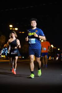 BIB: 5585
                            <button type="button" onclick="openModal(14635575)" class="btn btn-primary btn-sm float-right btn-popup" data-toggle="modal" data-target=".modal-high-quality">
                        <i class="fas fa-shopping-cart"></i> Add to Cart
                    </button>
                                            <button type="button" onclick="isThisMe(14635575, true)" class="btn btn-success btn-sm float-right btn-popup btn-isme hidden" data-toggle="tooltip" data-placement="bottom" title="นี่คือรูปของคุณใช่ไหม คลิกที่นี่เพื่อเอาเข้าอัลบั้ม">
                        <i class="fas fa-plus"></i> Add to album
                    </button>
                    <button type="button" onclick="isThisMe(14635575, false)" class="btn btn-warning btn-sm float-right btn-popup btn-isnotme hidden">
                        <i class="fas fa-ban"></i> Remove from album
                    </button>