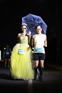 BIB: 76404, 
                            <button type="button" onclick="openModal(14697983)" class="btn btn-primary btn-sm float-right btn-popup" data-toggle="modal" data-target=".modal-high-quality">
                        <i class="fas fa-shopping-cart"></i> Add to Cart
                    </button>
                                            <button type="button" onclick="isThisMe(14697983, true)" class="btn btn-success btn-sm float-right btn-popup btn-isme hidden" data-toggle="tooltip" data-placement="bottom" title="นี่คือรูปของคุณใช่ไหม คลิกที่นี่เพื่อเอาเข้าอัลบั้ม">
                        <i class="fas fa-plus"></i> Add to album
                    </button>
                    <button type="button" onclick="isThisMe(14697983, false)" class="btn btn-warning btn-sm float-right btn-popup btn-isnotme hidden">
                        <i class="fas fa-ban"></i> Remove from album
                    </button>