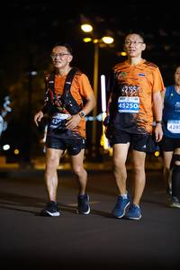 BIB: 42195, 45250, 420, 4281
                            <button type="button" onclick="openModal(14693134)" class="btn btn-primary btn-sm float-right btn-popup" data-toggle="modal" data-target=".modal-high-quality">
                        <i class="fas fa-shopping-cart"></i> Add to Cart
                    </button>
                                            <button type="button" onclick="isThisMe(14693134, true)" class="btn btn-success btn-sm float-right btn-popup btn-isme hidden" data-toggle="tooltip" data-placement="bottom" title="นี่คือรูปของคุณใช่ไหม คลิกที่นี่เพื่อเอาเข้าอัลบั้ม">
                        <i class="fas fa-plus"></i> Add to album
                    </button>
                    <button type="button" onclick="isThisMe(14693134, false)" class="btn btn-warning btn-sm float-right btn-popup btn-isnotme hidden">
                        <i class="fas fa-ban"></i> Remove from album
                    </button>