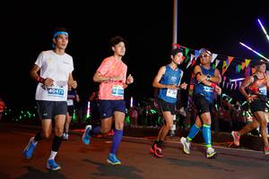 BIB: 40054, 40473
                            <button type="button" onclick="openModal(14227013)" class="btn btn-primary btn-sm float-right btn-popup" data-toggle="modal" data-target=".modal-high-quality">
                        <i class="fas fa-shopping-cart"></i> Add to Cart
                    </button>
                                            <button type="button" onclick="isThisMe(14227013, true)" class="btn btn-success btn-sm float-right btn-popup btn-isme hidden" data-toggle="tooltip" data-placement="bottom" title="นี่คือรูปของคุณใช่ไหม คลิกที่นี่เพื่อเอาเข้าอัลบั้ม">
                        <i class="fas fa-plus"></i> Add to album
                    </button>
                    <button type="button" onclick="isThisMe(14227013, false)" class="btn btn-warning btn-sm float-right btn-popup btn-isnotme hidden">
                        <i class="fas fa-ban"></i> Remove from album
                    </button>