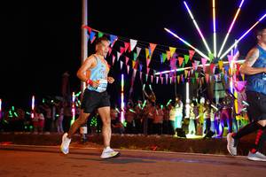 BIB: 200
                            <button type="button" onclick="openModal(14205690)" class="btn btn-primary btn-sm float-right btn-popup" data-toggle="modal" data-target=".modal-high-quality">
                        <i class="fas fa-shopping-cart"></i> Add to Cart
                    </button>
                                            <button type="button" onclick="isThisMe(14205690, true)" class="btn btn-success btn-sm float-right btn-popup btn-isme hidden" data-toggle="tooltip" data-placement="bottom" title="นี่คือรูปของคุณใช่ไหม คลิกที่นี่เพื่อเอาเข้าอัลบั้ม">
                        <i class="fas fa-plus"></i> Add to album
                    </button>
                    <button type="button" onclick="isThisMe(14205690, false)" class="btn btn-warning btn-sm float-right btn-popup btn-isnotme hidden">
                        <i class="fas fa-ban"></i> Remove from album
                    </button>