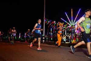 BIB: 4548, 403, 400
                            <button type="button" onclick="openModal(14230936)" class="btn btn-primary btn-sm float-right btn-popup" data-toggle="modal" data-target=".modal-high-quality">
                        <i class="fas fa-shopping-cart"></i> Add to Cart
                    </button>
                                            <button type="button" onclick="isThisMe(14230936, true)" class="btn btn-success btn-sm float-right btn-popup btn-isme hidden" data-toggle="tooltip" data-placement="bottom" title="นี่คือรูปของคุณใช่ไหม คลิกที่นี่เพื่อเอาเข้าอัลบั้ม">
                        <i class="fas fa-plus"></i> Add to album
                    </button>
                    <button type="button" onclick="isThisMe(14230936, false)" class="btn btn-warning btn-sm float-right btn-popup btn-isnotme hidden">
                        <i class="fas fa-ban"></i> Remove from album
                    </button>