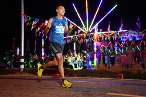 BIB: 408
                            <button type="button" onclick="openModal(14198109)" class="btn btn-primary btn-sm float-right btn-popup" data-toggle="modal" data-target=".modal-high-quality">
                        <i class="fas fa-shopping-cart"></i> Add to Cart
                    </button>
                                            <button type="button" onclick="isThisMe(14198109, true)" class="btn btn-success btn-sm float-right btn-popup btn-isme hidden" data-toggle="tooltip" data-placement="bottom" title="นี่คือรูปของคุณใช่ไหม คลิกที่นี่เพื่อเอาเข้าอัลบั้ม">
                        <i class="fas fa-plus"></i> Add to album
                    </button>
                    <button type="button" onclick="isThisMe(14198109, false)" class="btn btn-warning btn-sm float-right btn-popup btn-isnotme hidden">
                        <i class="fas fa-ban"></i> Remove from album
                    </button>