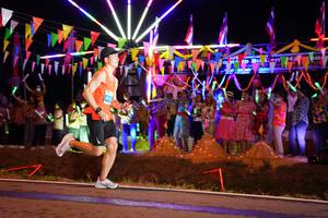 BIB: 419
                            <button type="button" onclick="openModal(14194589)" class="btn btn-primary btn-sm float-right btn-popup" data-toggle="modal" data-target=".modal-high-quality">
                        <i class="fas fa-shopping-cart"></i> Add to Cart
                    </button>
                                            <button type="button" onclick="isThisMe(14194589, true)" class="btn btn-success btn-sm float-right btn-popup btn-isme hidden" data-toggle="tooltip" data-placement="bottom" title="นี่คือรูปของคุณใช่ไหม คลิกที่นี่เพื่อเอาเข้าอัลบั้ม">
                        <i class="fas fa-plus"></i> Add to album
                    </button>
                    <button type="button" onclick="isThisMe(14194589, false)" class="btn btn-warning btn-sm float-right btn-popup btn-isnotme hidden">
                        <i class="fas fa-ban"></i> Remove from album
                    </button>