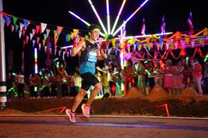 BIB: 4164
                            <button type="button" onclick="openModal(14195924)" class="btn btn-primary btn-sm float-right btn-popup" data-toggle="modal" data-target=".modal-high-quality">
                        <i class="fas fa-shopping-cart"></i> Add to Cart
                    </button>
                                            <button type="button" onclick="isThisMe(14195924, true)" class="btn btn-success btn-sm float-right btn-popup btn-isme hidden" data-toggle="tooltip" data-placement="bottom" title="นี่คือรูปของคุณใช่ไหม คลิกที่นี่เพื่อเอาเข้าอัลบั้ม">
                        <i class="fas fa-plus"></i> Add to album
                    </button>
                    <button type="button" onclick="isThisMe(14195924, false)" class="btn btn-warning btn-sm float-right btn-popup btn-isnotme hidden">
                        <i class="fas fa-ban"></i> Remove from album
                    </button>