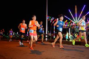 BIB: 4023
                            <button type="button" onclick="openModal(14211176)" class="btn btn-primary btn-sm float-right btn-popup" data-toggle="modal" data-target=".modal-high-quality">
                        <i class="fas fa-shopping-cart"></i> Add to Cart
                    </button>
                                            <button type="button" onclick="isThisMe(14211176, true)" class="btn btn-success btn-sm float-right btn-popup btn-isme hidden" data-toggle="tooltip" data-placement="bottom" title="นี่คือรูปของคุณใช่ไหม คลิกที่นี่เพื่อเอาเข้าอัลบั้ม">
                        <i class="fas fa-plus"></i> Add to album
                    </button>
                    <button type="button" onclick="isThisMe(14211176, false)" class="btn btn-warning btn-sm float-right btn-popup btn-isnotme hidden">
                        <i class="fas fa-ban"></i> Remove from album
                    </button>