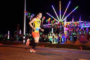 BIB: 417
                            <button type="button" onclick="openModal(14197044)" class="btn btn-primary btn-sm float-right btn-popup" data-toggle="modal" data-target=".modal-high-quality">
                        <i class="fas fa-shopping-cart"></i> Add to Cart
                    </button>
                                            <button type="button" onclick="isThisMe(14197044, true)" class="btn btn-success btn-sm float-right btn-popup btn-isme hidden" data-toggle="tooltip" data-placement="bottom" title="นี่คือรูปของคุณใช่ไหม คลิกที่นี่เพื่อเอาเข้าอัลบั้ม">
                        <i class="fas fa-plus"></i> Add to album
                    </button>
                    <button type="button" onclick="isThisMe(14197044, false)" class="btn btn-warning btn-sm float-right btn-popup btn-isnotme hidden">
                        <i class="fas fa-ban"></i> Remove from album
                    </button>